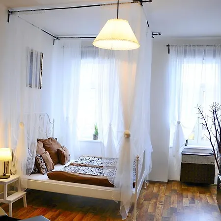 Apartament U Vahy Praga